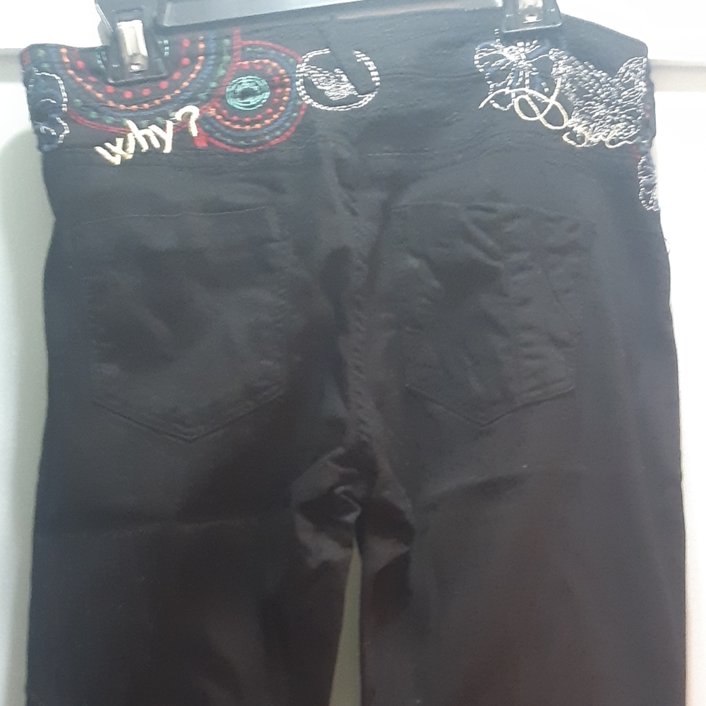 Size 30 Desigual Skinny Style Black Jeans with Artistic Embroidery Playful Fun